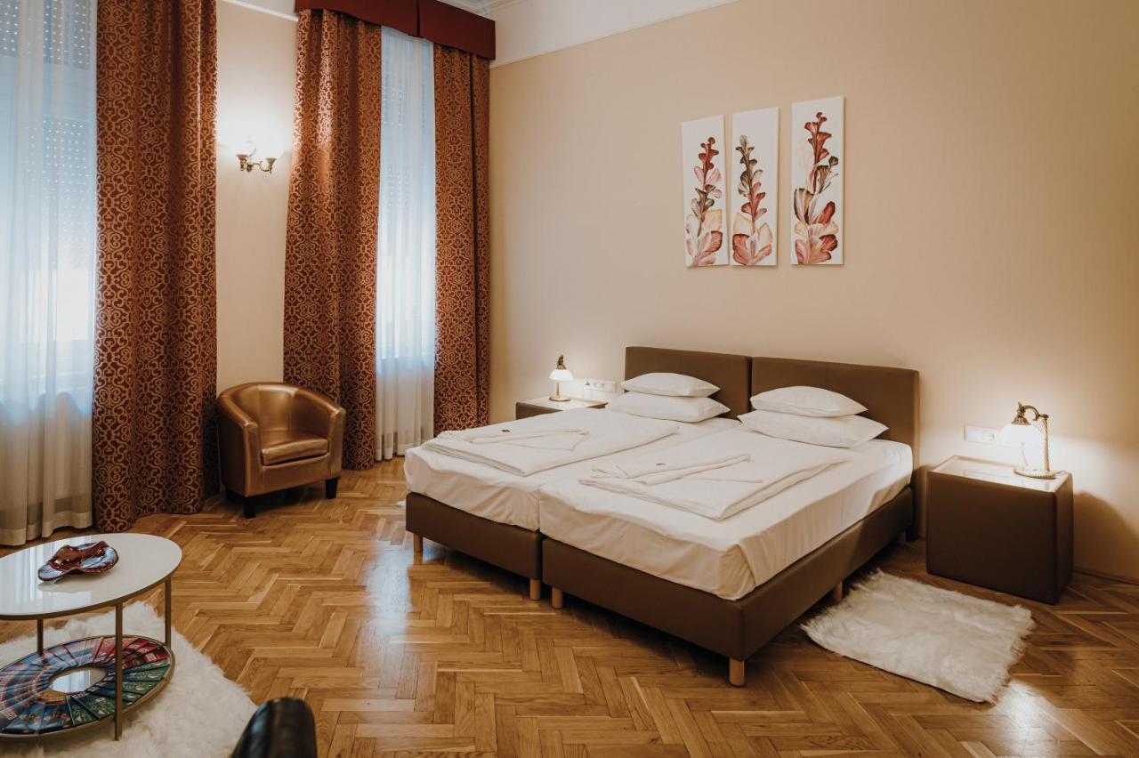 Dozsa Apartman Szeged Exterior photo