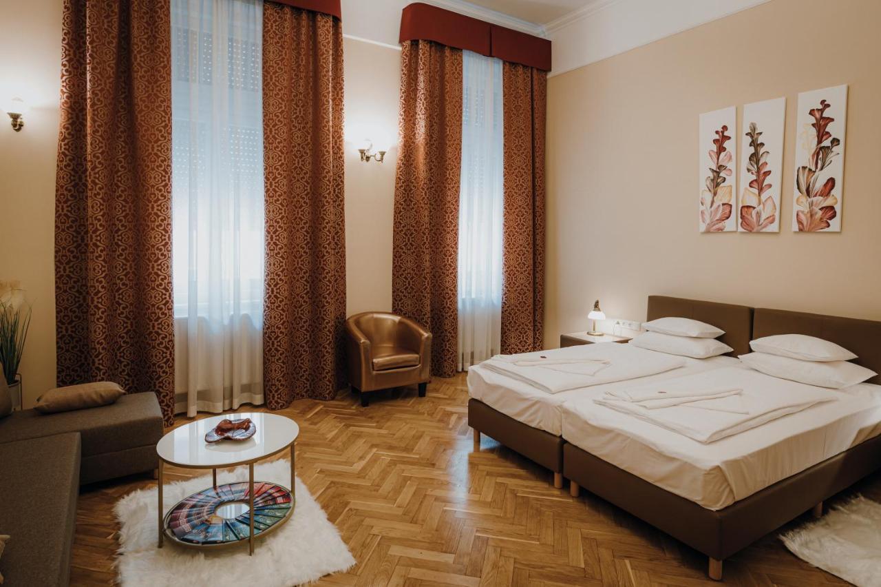 Dozsa Apartman Szeged Exterior photo