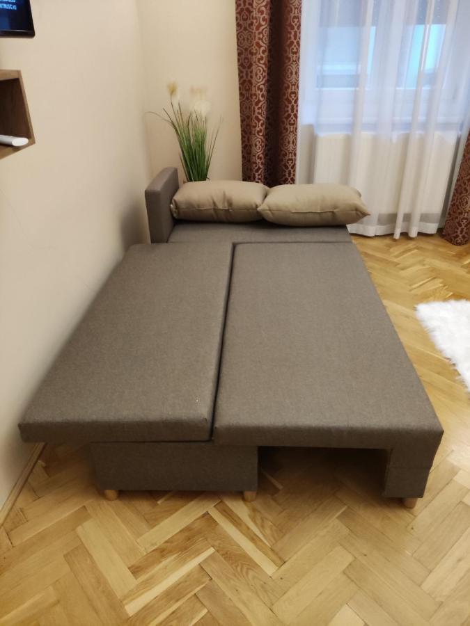 Dozsa Apartman Szeged Exterior photo